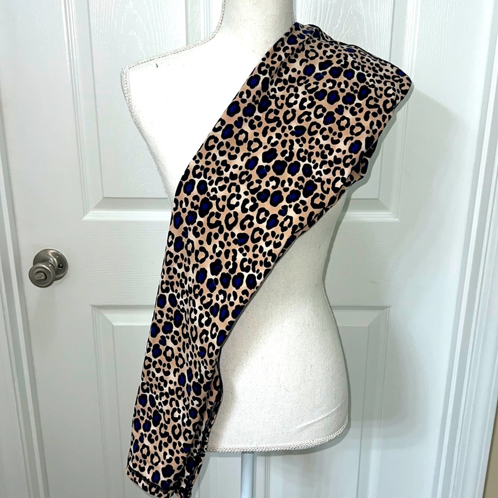 Victoria’s Secret SPORT “Knockout by Victoria” tight, size small!